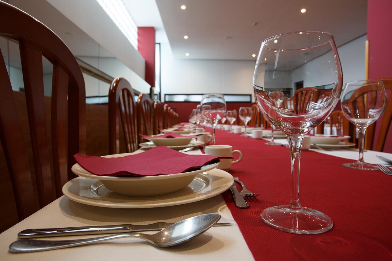 Hotel Restaurante Pontinas Лалин Экстерьер фото