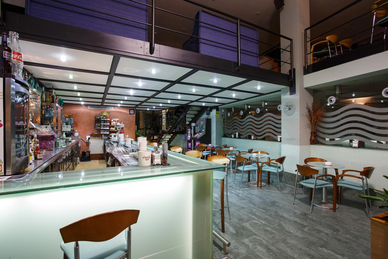 Hotel Restaurante Pontinas Лалин Экстерьер фото